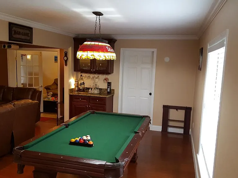 Game Room and Bar