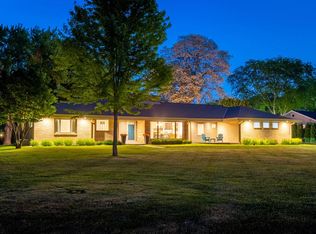 12440 Dunwoody Dr, Elm Grove, WI 53122