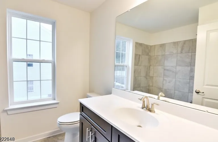 712 Parkview Ln — Photo 6