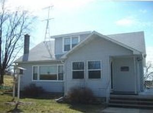 N3093 Stebbins Rd, Poynette, WI 53955