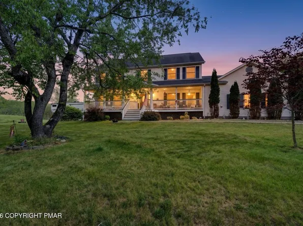 609 Golden Eagle Dr, Saylorsburg, PA 18353