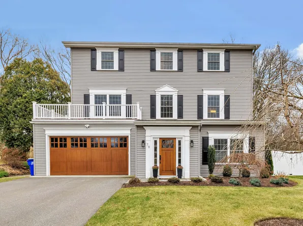 79 Lloyd Place, Fairfield, CT 06825