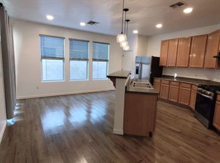 7643 E Saguaro Overlook Dr, Tucson, AZ 85710