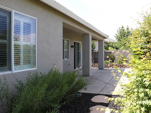 4th image of 6055 Creekberry Way