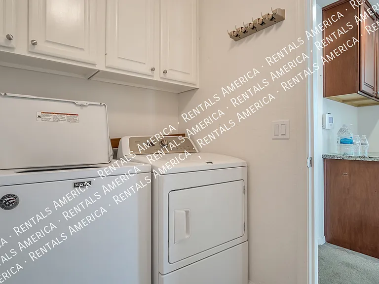 2631 S Leonard Pl — Photo 12
