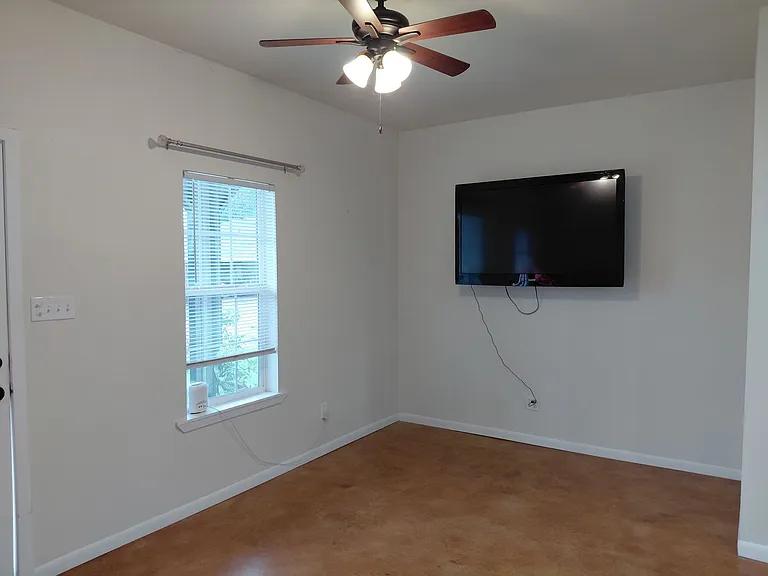 342 Meadow Rd #A — Photo 15