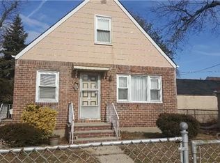 22139 111th Ave, Queens Village, NY 11429