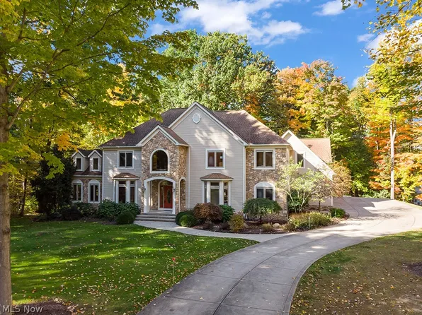 11450 Grey Friar Way, Chardon, OH 44024