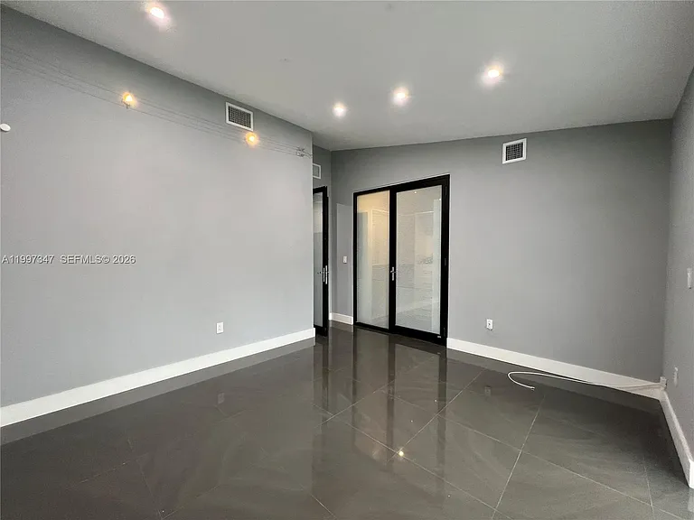 9331 NW 48th Doral Ter #0 — Photo 39