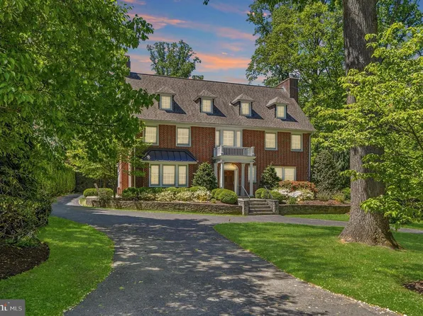 207 Curwen Rd, Bryn Mawr, PA 19010