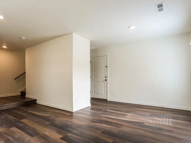 4721 N Tower Dr — Photo 6