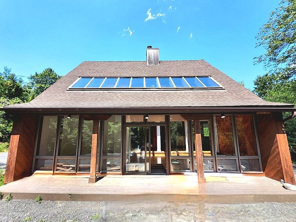 1st image of 23 Eastview Rd