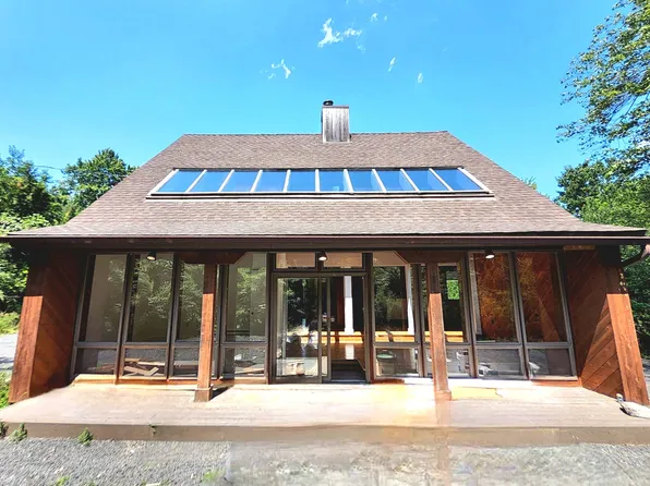 23 Eastview Rd, Highland Mills, NY 10930