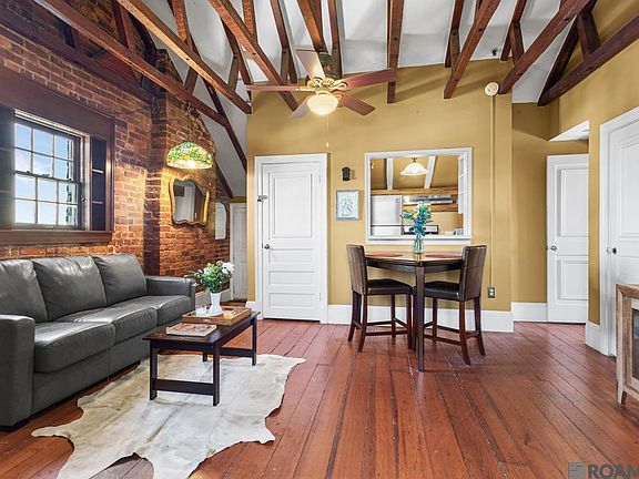 4th image of 727 Barracks St APT 10