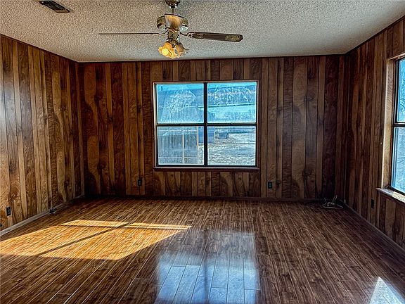 5th image of 180 Recreation Rd #8