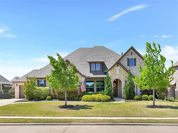 2nd image of 3233 Club View Dr