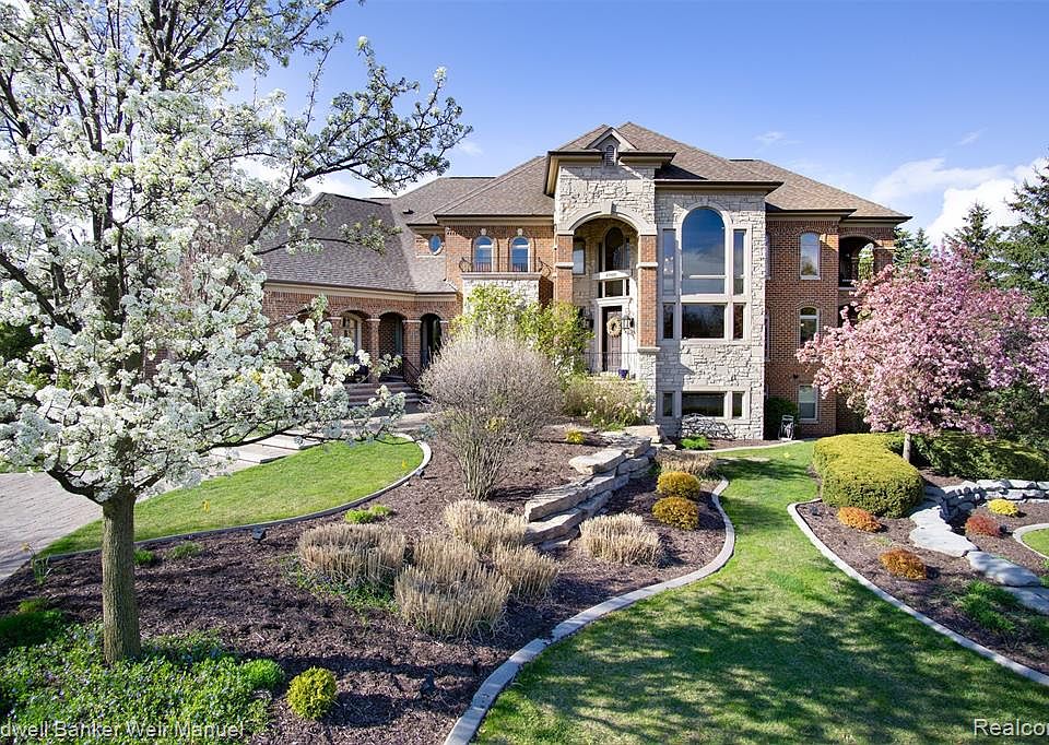 3700 Rosewood Ln, Rochester Hills, MI 48309 Zillow