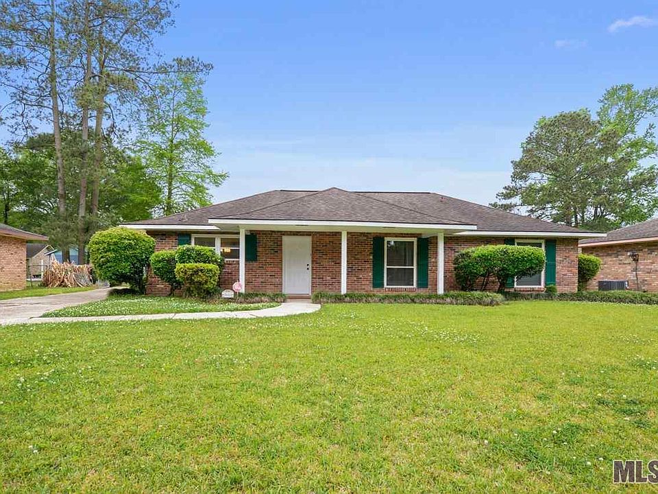 1st image of 26113 Fallen Oaks Dr