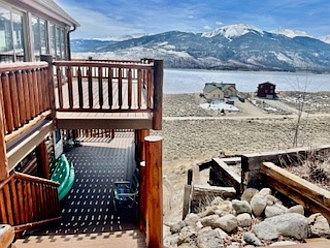 View of west side top, lower decks,
lake & Twin Peaks Mountain