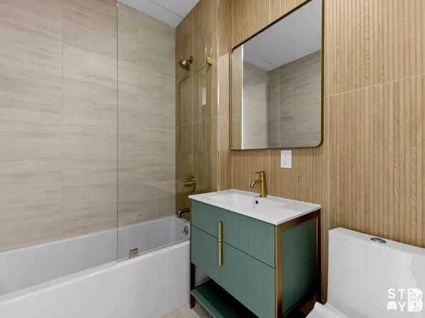 5102 Fifth Avenue image 7 of 8