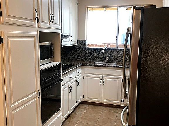 Newly Renovated Kitchen