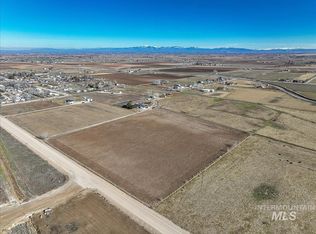 Track Rd, Melba, ID 83641