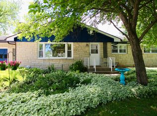 13805 W Lilac Ln, New Berlin, WI 53151