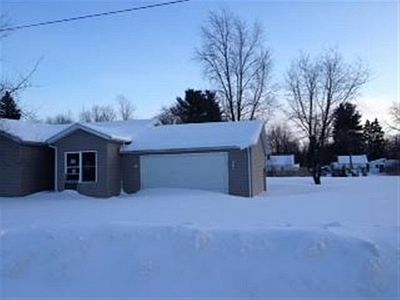 2nd image of 2506 Bergan St