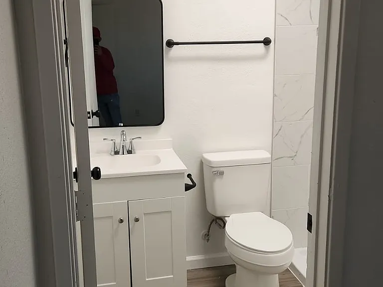 1311 N Gila St #4 — Photo 6