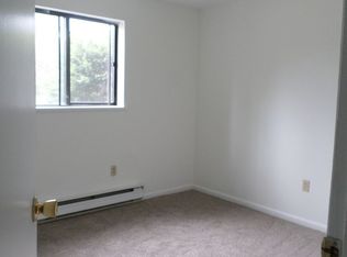 913 Toms Creek Rd, Blacksburg, VA 24060