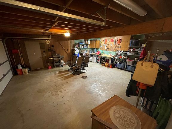 5th image of 5210 N Reserve Rd