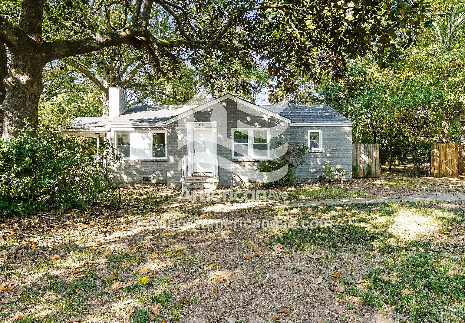 2 bed, 1.0 bath, 1095 sqft, $1,075 — Photo 1