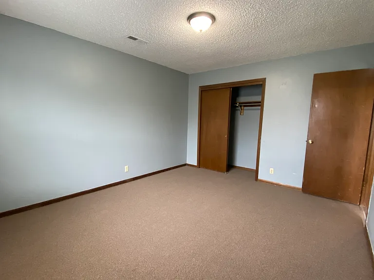 3215 S Illinois St #4 — Photo 3
