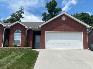 1213 Harbin Ridge Ln, Knoxville, TN 37909