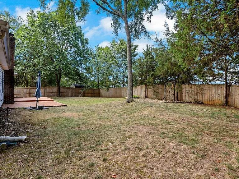 12608 Sulgrave Dr — Photo 29