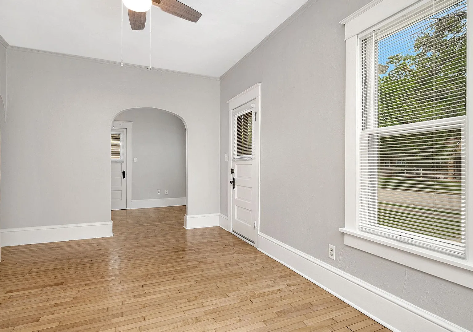 Single Family Home in Kimberly — Photo 3