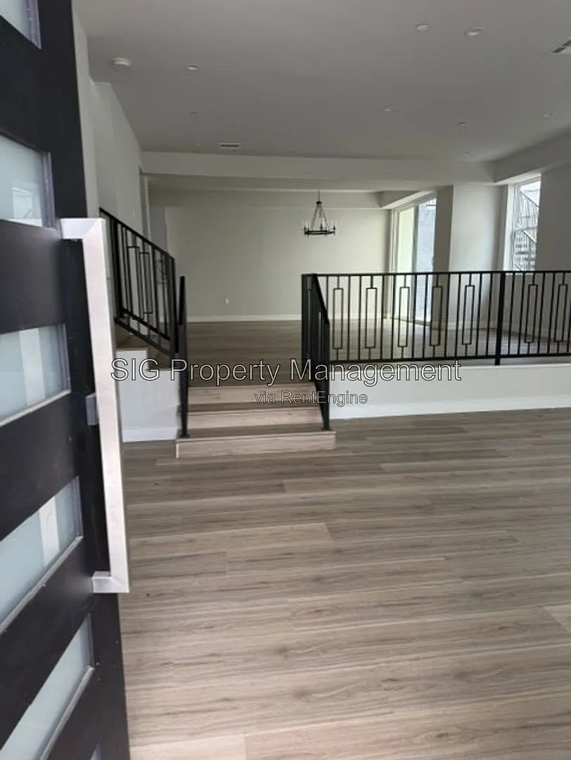 4 bed, 3.0 bath, $6,350 — Photo 3