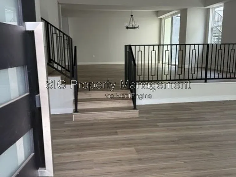 7420 Valaho Ln — Photo 3