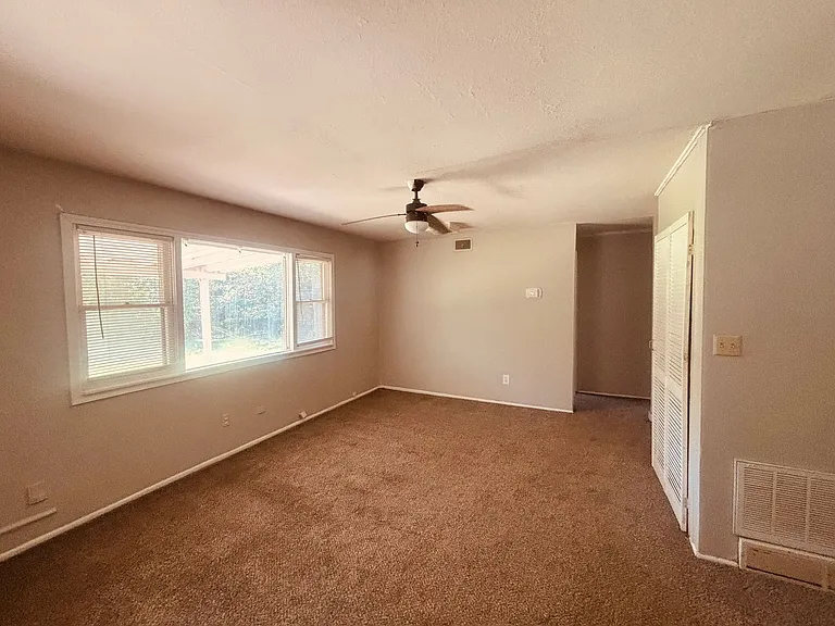 3242 S Millwood Ave — Photo 2