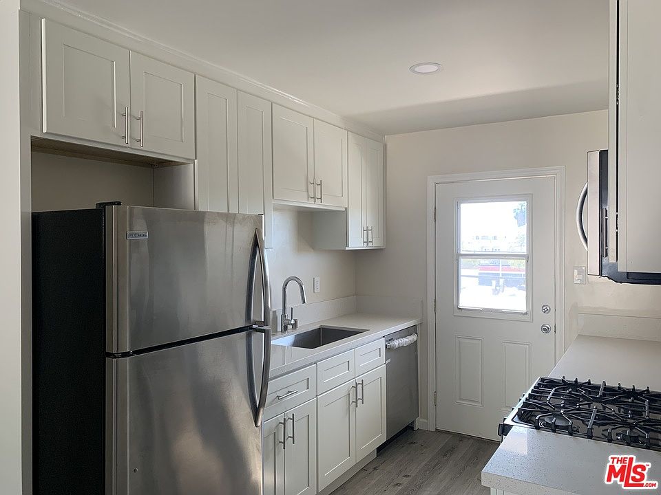 1st image of 7972 Norton Ave APT 8