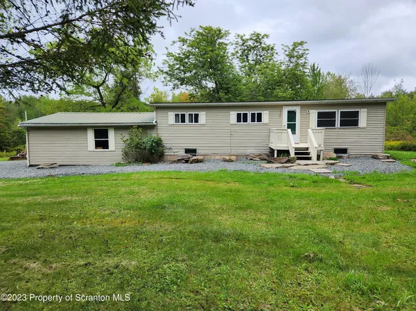 15325 Strickland Hill Rd, Springville, PA 18844