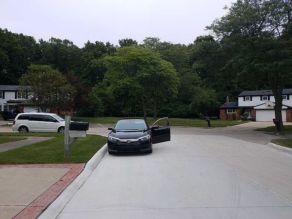 4th image of 20990 Virginia Dr
