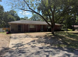 1001 W Sunset St, Nashville, AR 71852