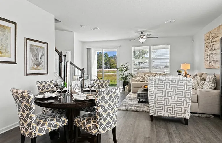 Discovery Trails Townhomes — Photo 10