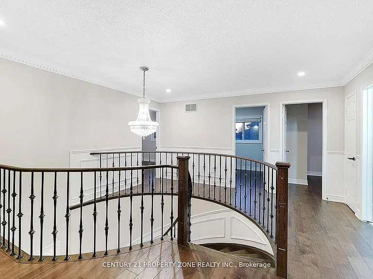 4 Garbutt Cres — Photo 19