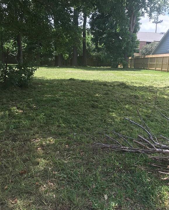 1st image of 5411 Oak Cove Dr