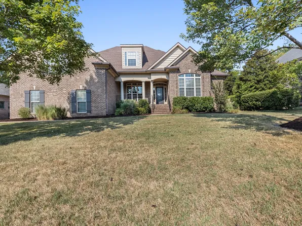 1012 Whispering Wind Way, Hendersonville, TN 37075