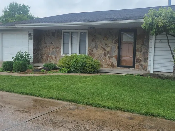 120 Agustus Ln, Springfield, IL 62703