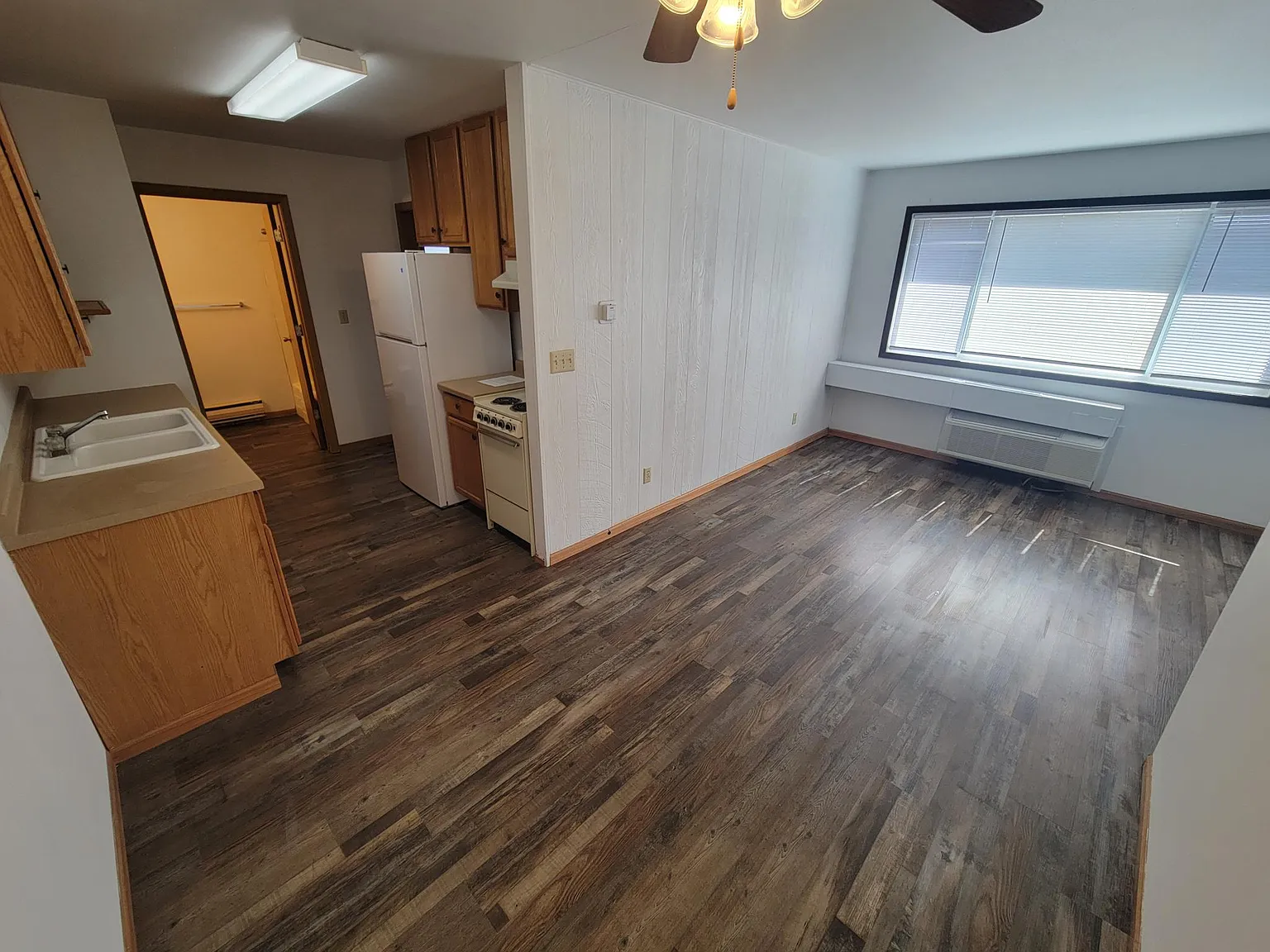 1 bed, 500 sqft, $850 — Photo 1