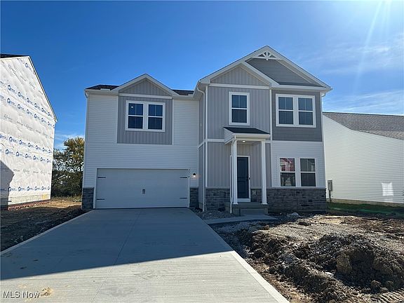 2nd image of 2974 McIntosh Dr NE